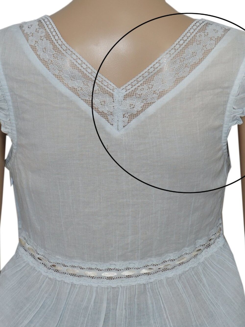 Kimchi Blue Ava Flutter Sleeve Tie-Front Babydoll Top V Neck Lace S - Picture 5 of 7